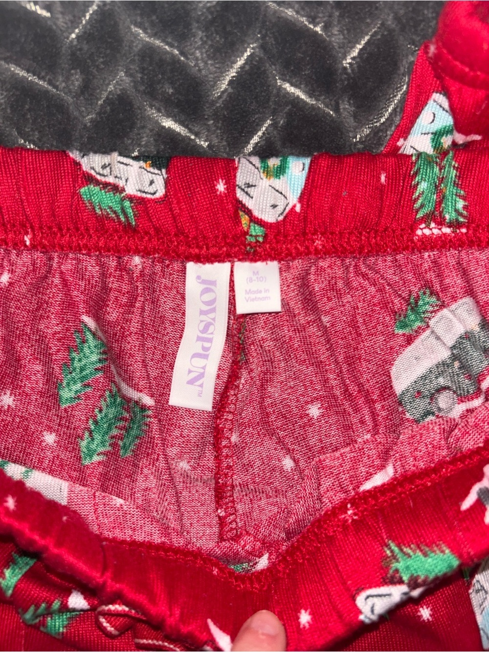 Women’s Red Holiday-Print Cropped Lounge Pants - Picture 2 of 3